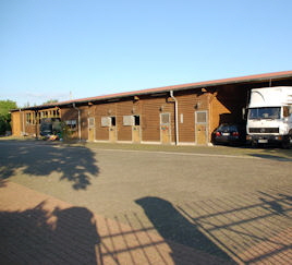 Stall Halle Aussen Dressurstall Christian Aue - Copy